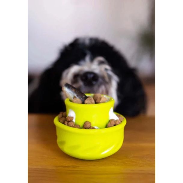 Messy Mutts Totally Pooched - Medium Puzzle 'n Play Mushroom Dog Toy